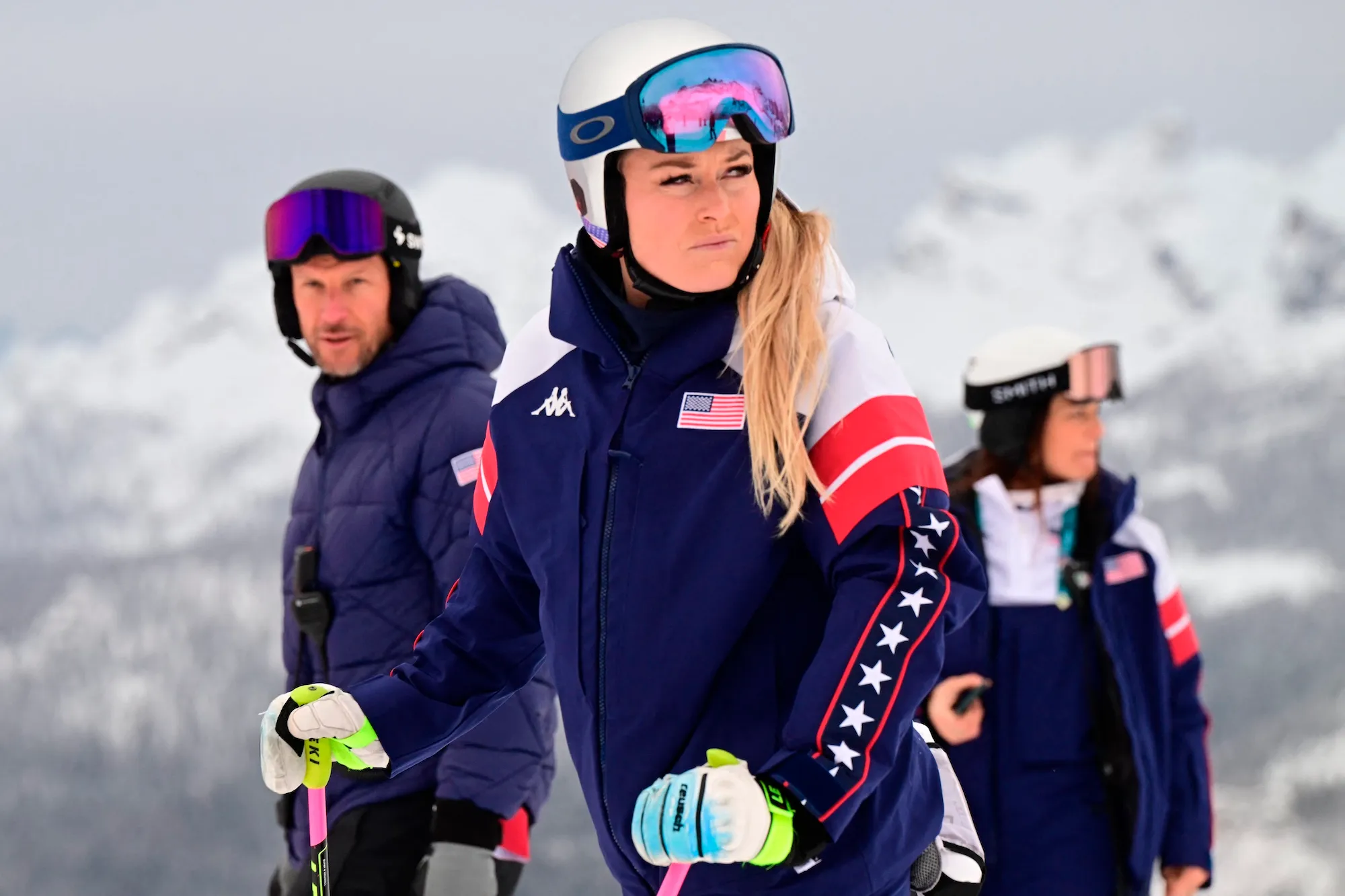 Lindsey Vonn Goes Outside on Electric Scooter for 1st Time in Over a Month