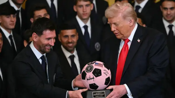GettyImages-2264335778 Trump Messi 2026