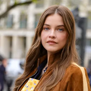 Barbara Palvin face moisturizer