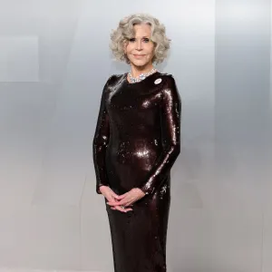 Jane Fonda Jokes She 'Slept With the Guy' Who Created CNN While Slamming Paramount Merger