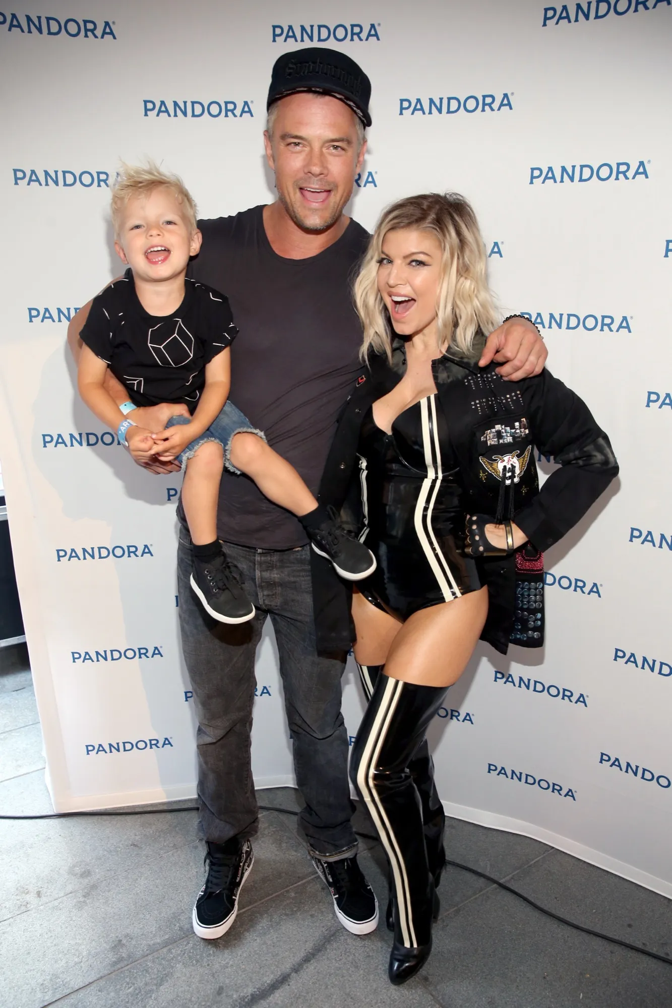GettyImages-589407764-fergie-josh-duhamel-son