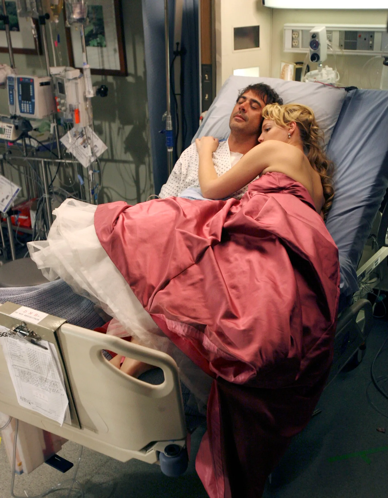 Greys-Denny-and-Izzie-TCDGRAN_EC122