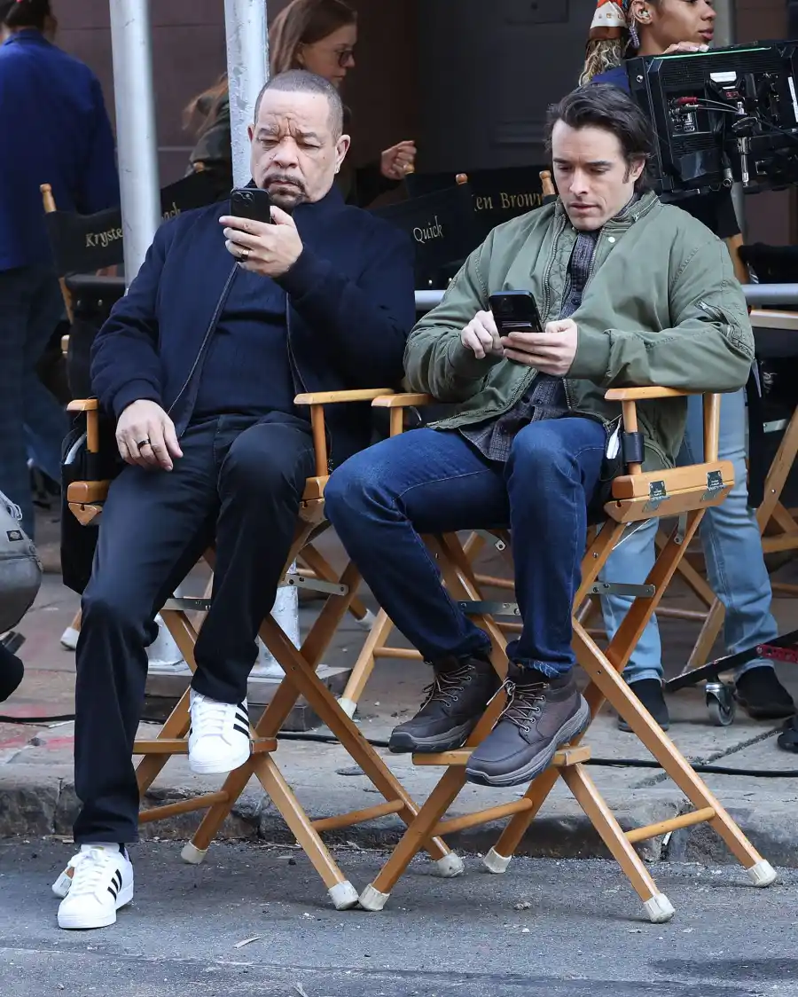 Ice T and Corey Cott They Check Their Phones Just Like Us