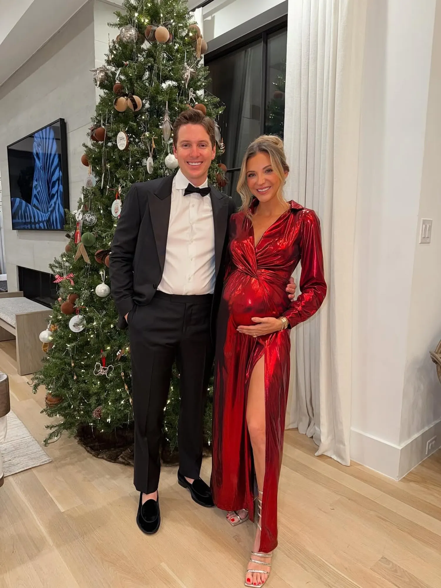 Influencer Dani Austin Shares Why She Wanted to Have an Unmedicated Birth With Baby No. 4