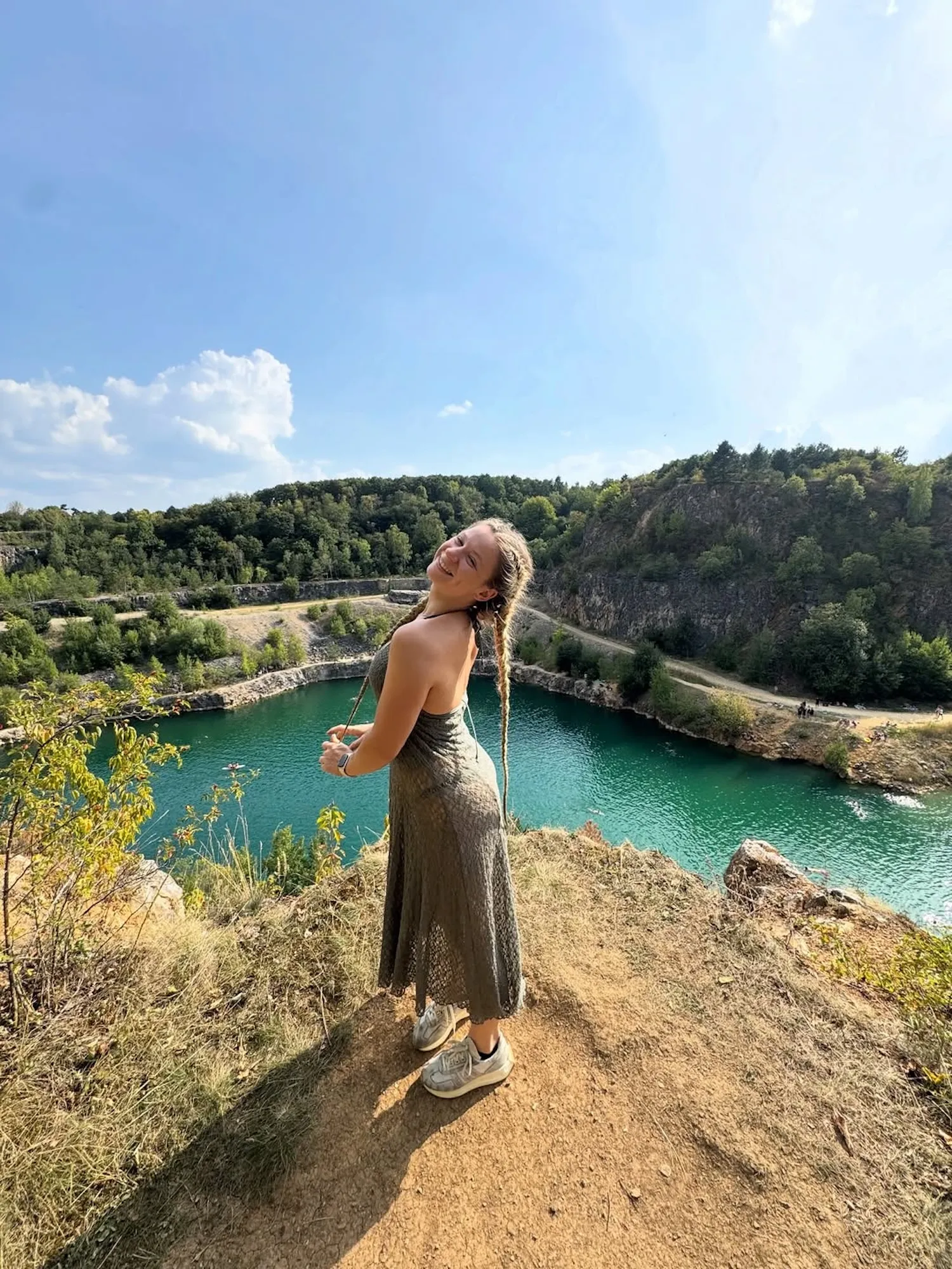 Dominika ‘Mina’ Elischerova Dead: Influencer Dies at Age 23 After Being Hit by Truck in Thailand