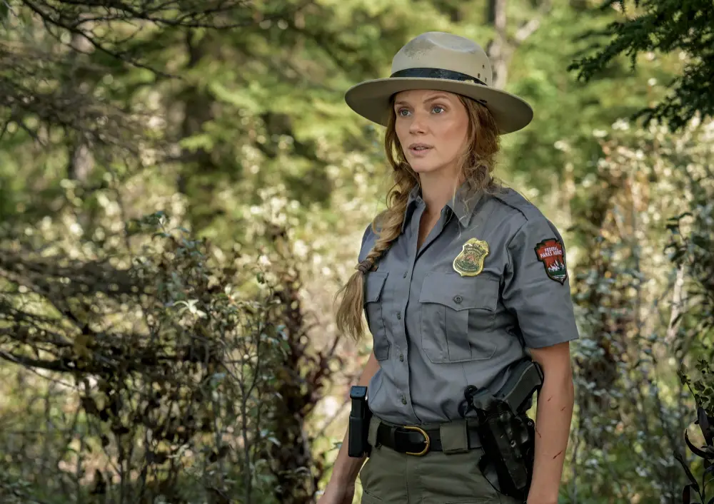 Jesse Lee Soffer and Tracy Spiridakos Are Open to Chicago PD Spinoff Anna Pigeon Collab USA Network