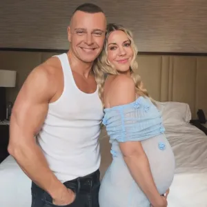 Joey-Lawrence-and-Wife-Samantha-Cope-Welcome-Their-2nd-Baby-Together-After-Reconciliation-IG-F1-2.jpg