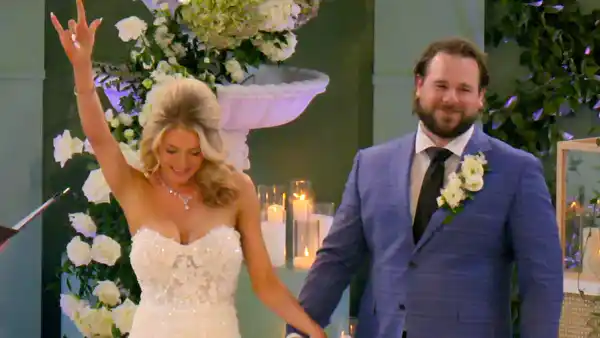 Jordan-and-Amber-Love_Is_Blind_n_S10_E12_00_26_35_21