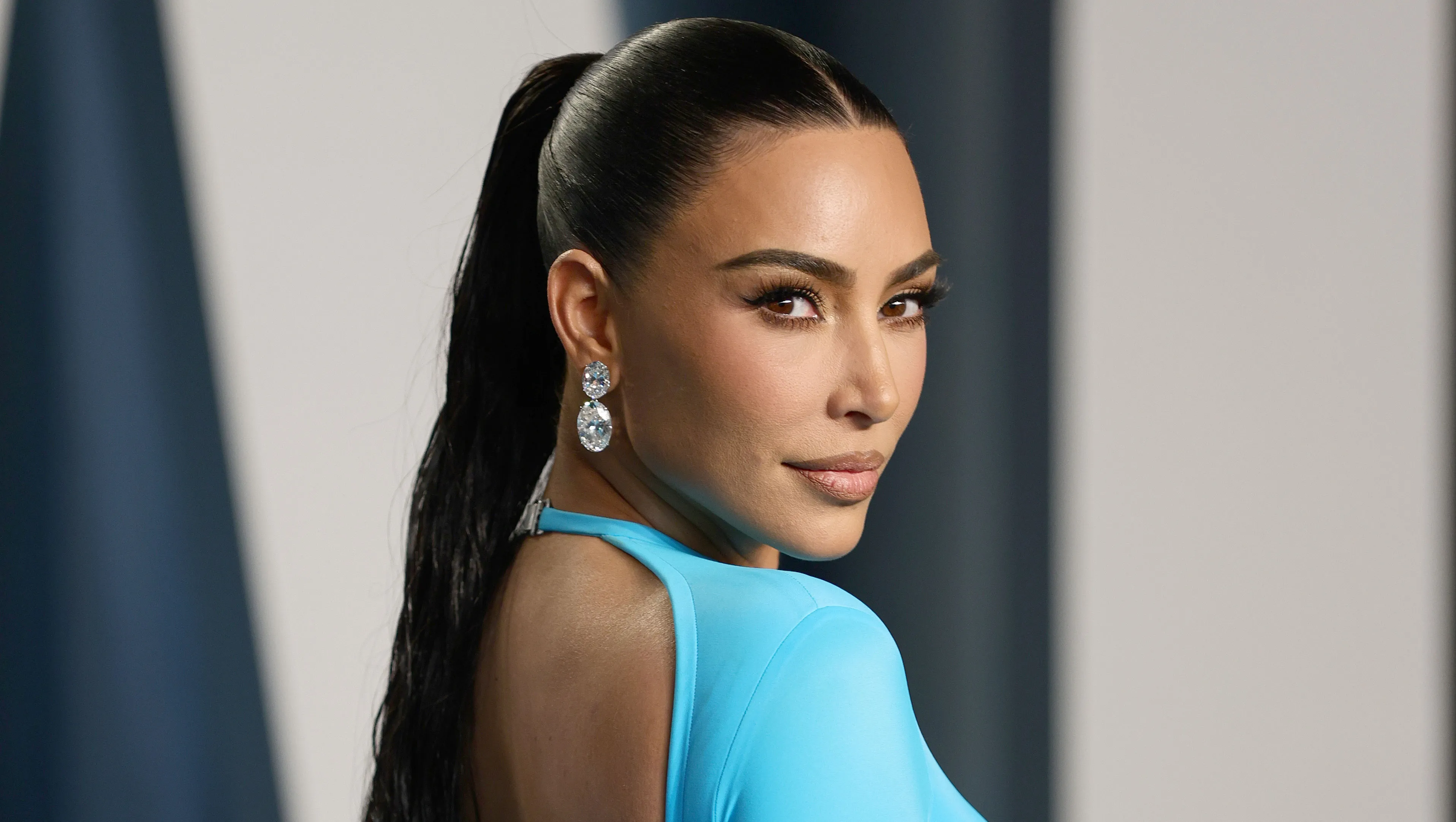 BEVERLY HILLS, CALIFORNIA - MARCH 27: Kim Kardashian attends the 2022 Vanity Fair Oscar Party hosted by Radhika Jones at Wallis Annenberg Center for the Performing Arts on March 27, 2022 in Beverly Hills, California. (Photo by Dimitrios Kambouris/WireImage,)