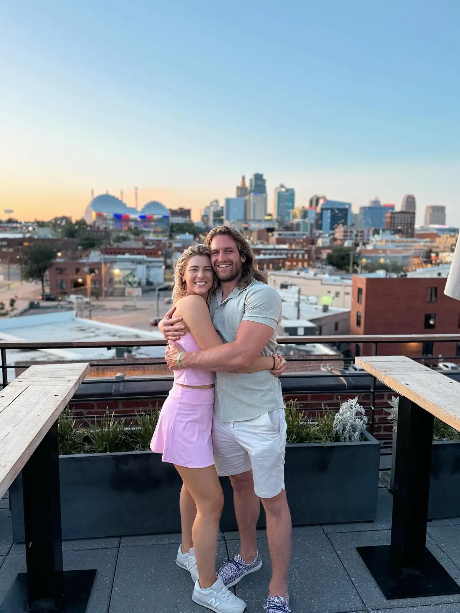 LiB-Couples-Together-After-the-Show-Sara-and-Joey__1752441875_3676071347483458116_10075263