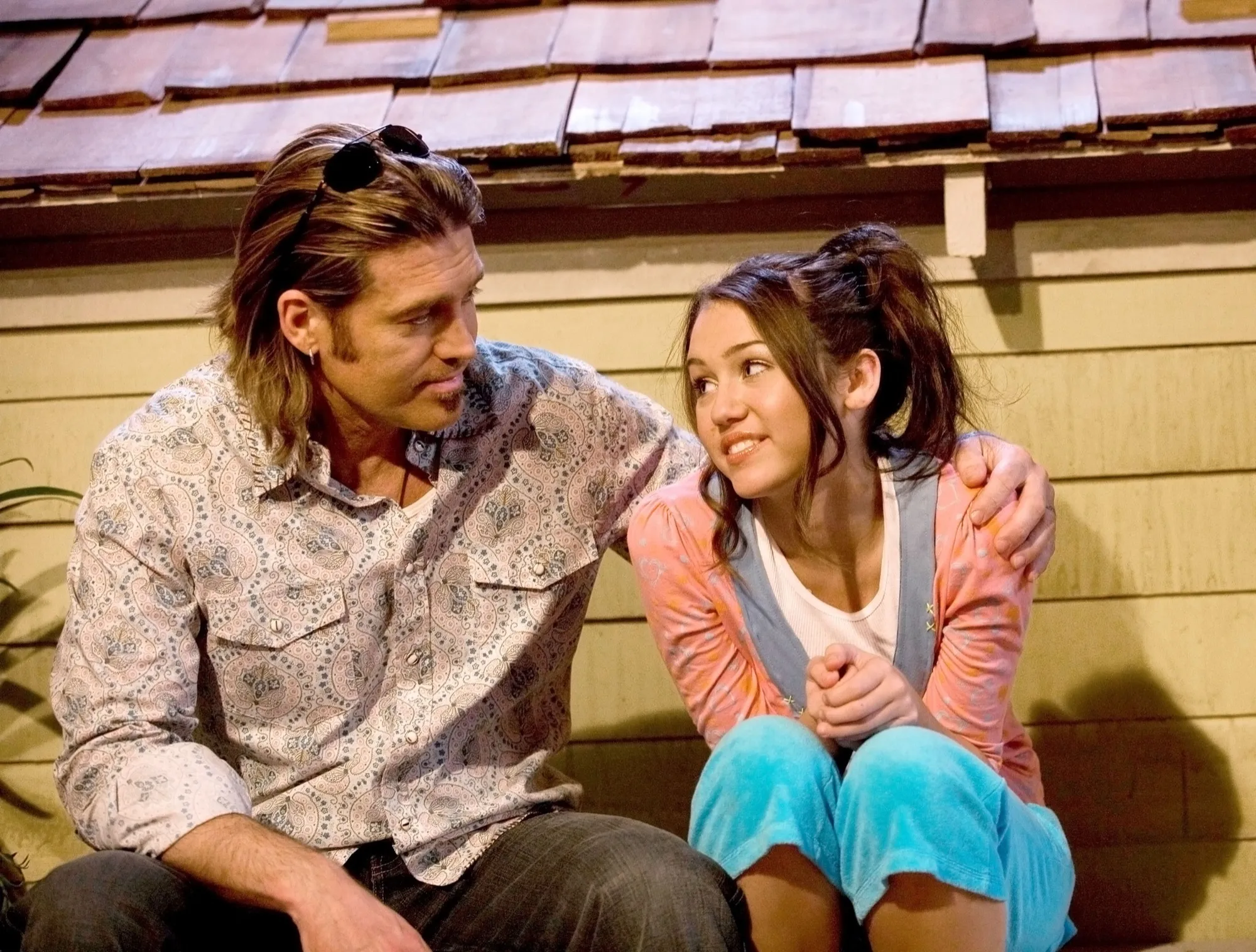 Miley Cyrus Says Dad Billy Ray Cyrus Protected Her on Hannah Montana Set