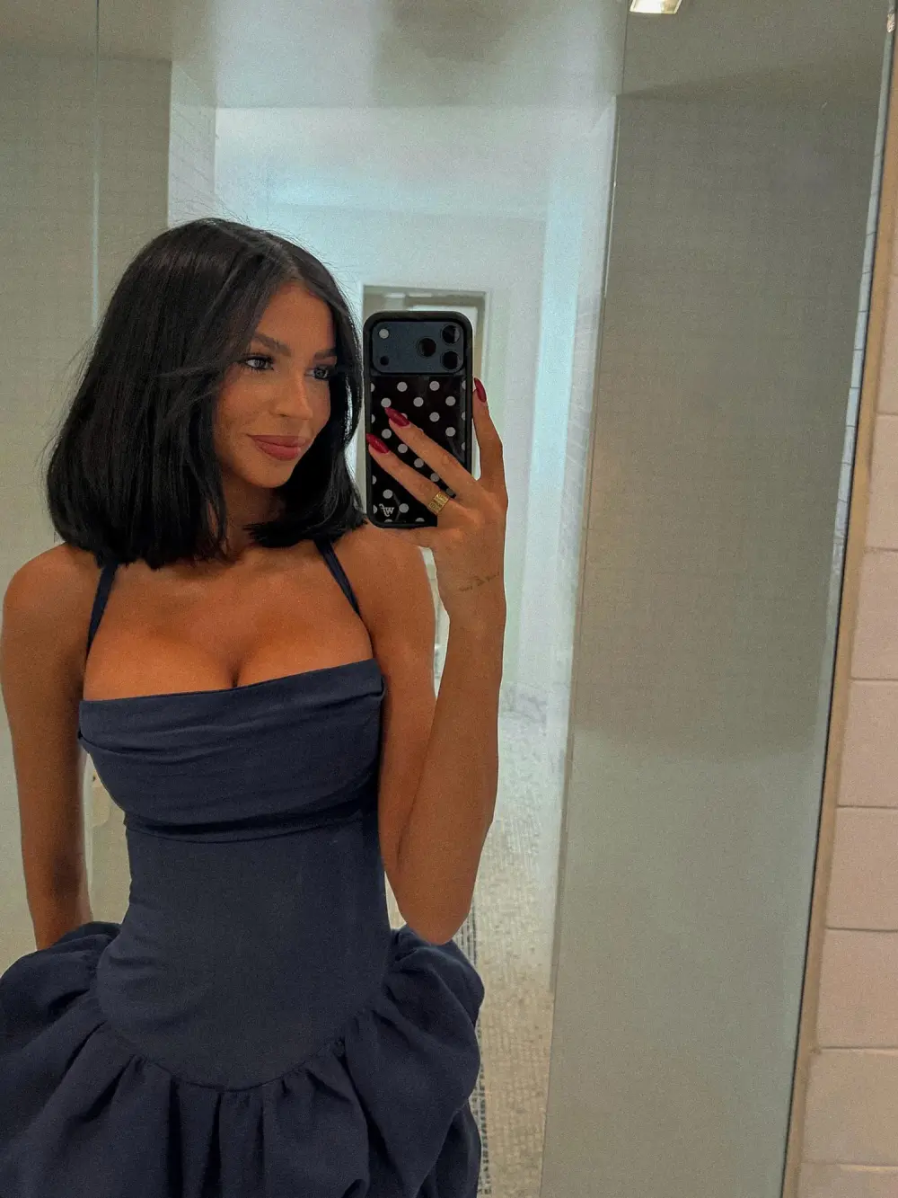 Mormon Wives Star Layla Taylors Breast Implant Revision Explained