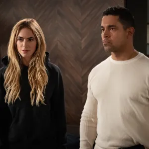 NCIS Wilmer and Emily Reveal What Torres and Bishops Reunion Kiss Means Theyre Intertwined
