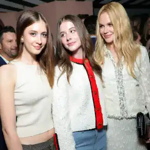 Nicole-Kidman-and-Daughters-Sunday-and-Faith-2266574059