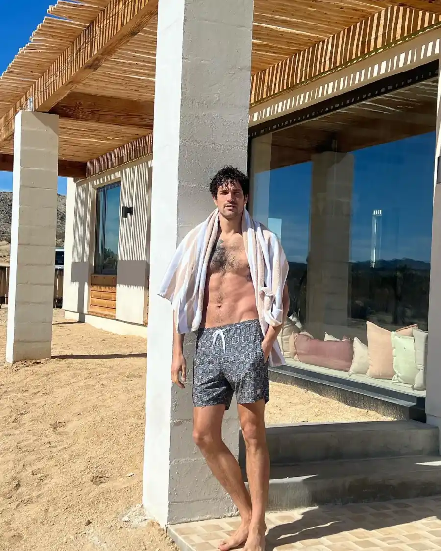 Paul Anthony Kelly Guys We Googled Shirtless.jpg