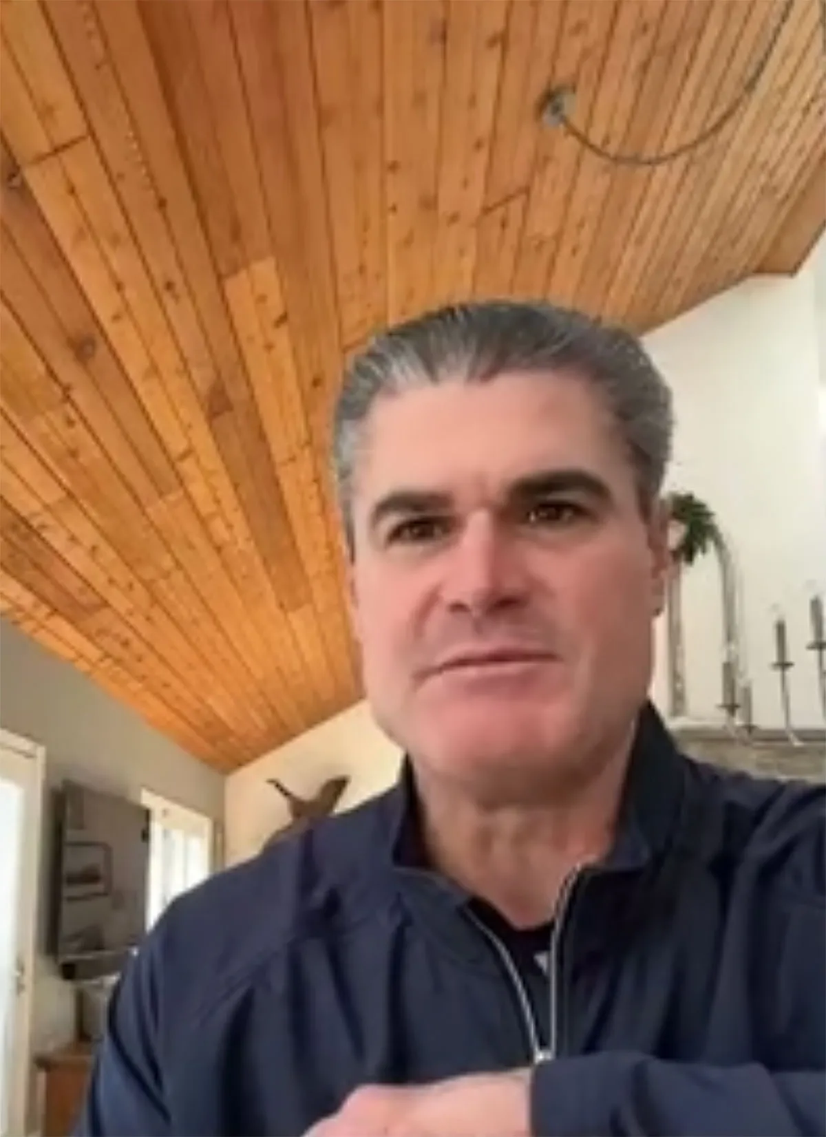 Phillies Announcer Ben Davis Eviscerated His Kneecap With a Chainsaw