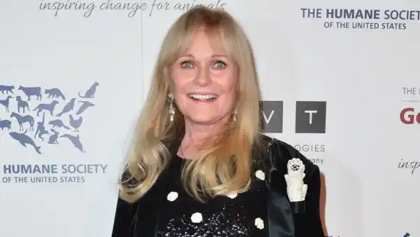 Superman Actress and Oscar Nominee Valerie Perrine Dead at 82 After Battling Parkinsons Disease