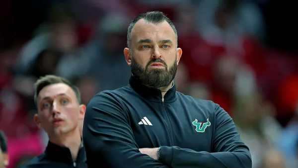 USF Mens Coach Bryan Hodgson Opens Up on Ailing Father Watching Him in March Madness