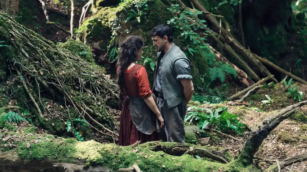 What Is Hamnet About Jessie Buckley Is the Oscar Favorite for the Shakespeare Inspired Drama Paul Mescal