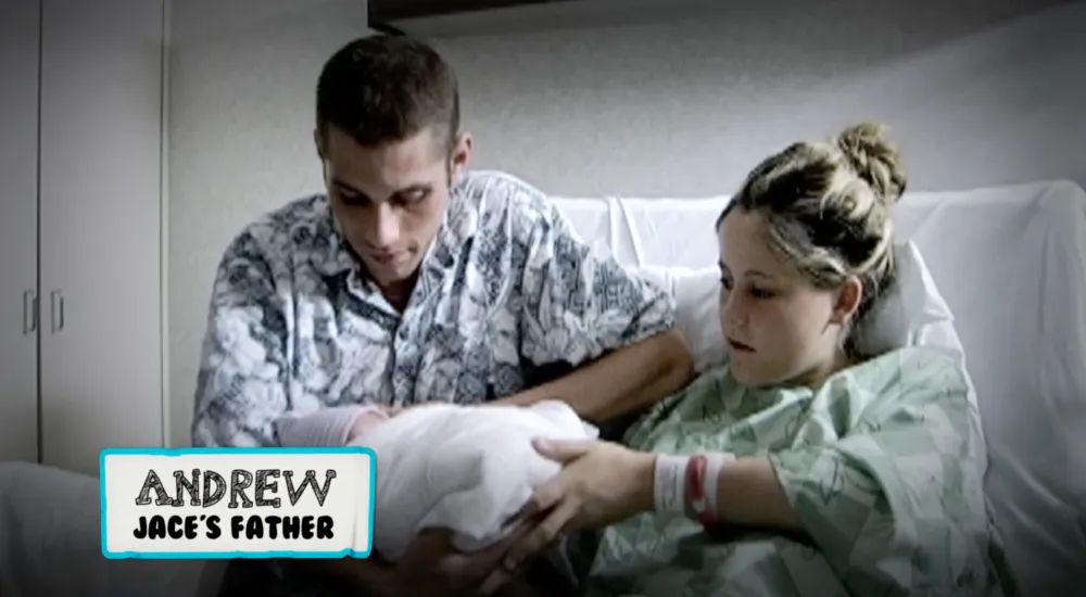 Jenelle Evans Ex Andrew Lewis Starts GoFundMe to Help Raise Funds for Son Jace