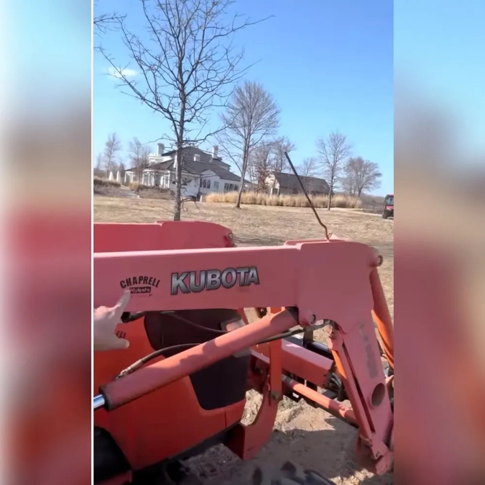 Blake Shelton Shares Look at Oklahoma Farm With Gwen Stefani