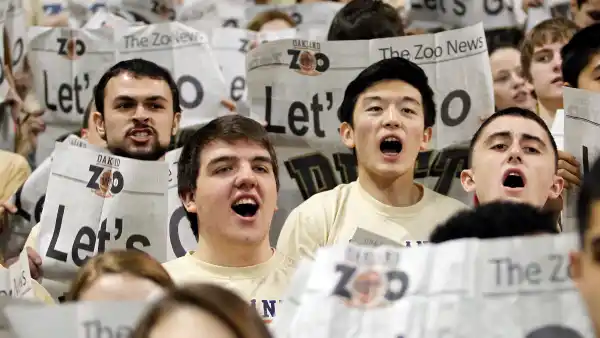 462573340 March Madness Is One Week Away and Fans Are Already Heckling Players With 90s Throwbacks