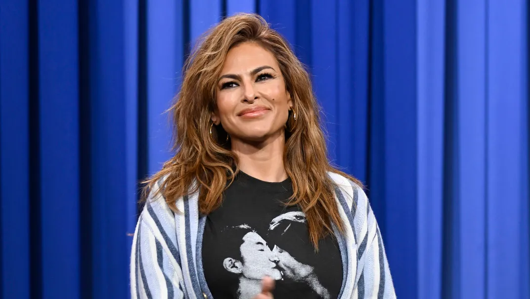 THE TONIGHT SHOW STARRING JIMMY FALLON -- Episode 2261 -- Pictured: (l-r) Actress Eva Mendes and actor Ryan Gosling during a surprise on Thursday, March 5, 2026 -- (Photo by: Todd Owyoung/NBC via Getty Images)