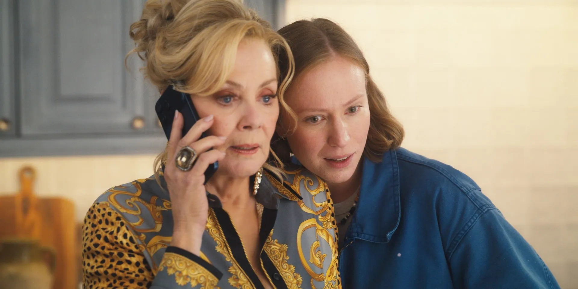 Jean Smart and Hannah Einbinder in Hacks season 5