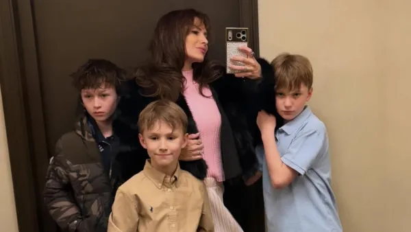 hilaria baldwin sons