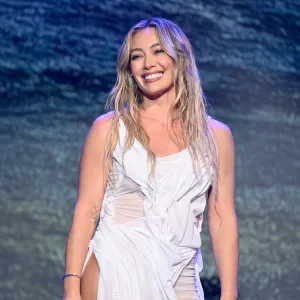 THE TONIGHT SHOW STARRING JIMMY FALLON -- Episode 2262 -- Pictured: Singer Hilary Duff performs on Monday, March 9, 2026 -- (Photo by: Todd Owyoung/NBC via Getty Images)