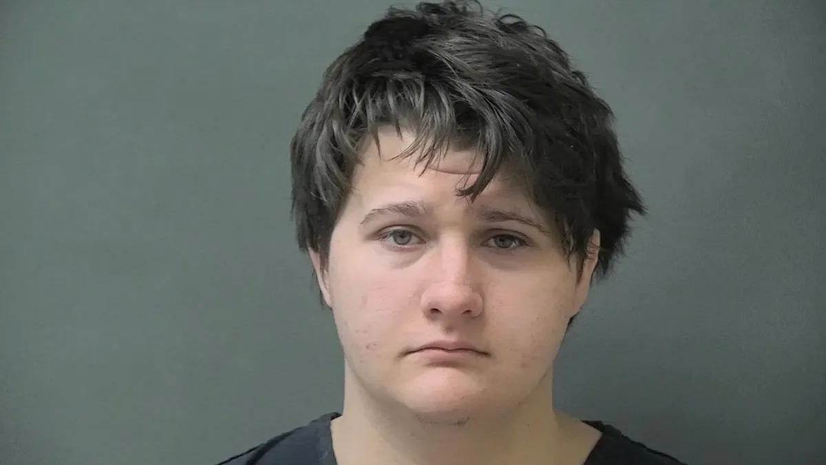 Indiana Father, 21, Fatally Shoots Wife, Injures Newborn Daughter She Was Holding