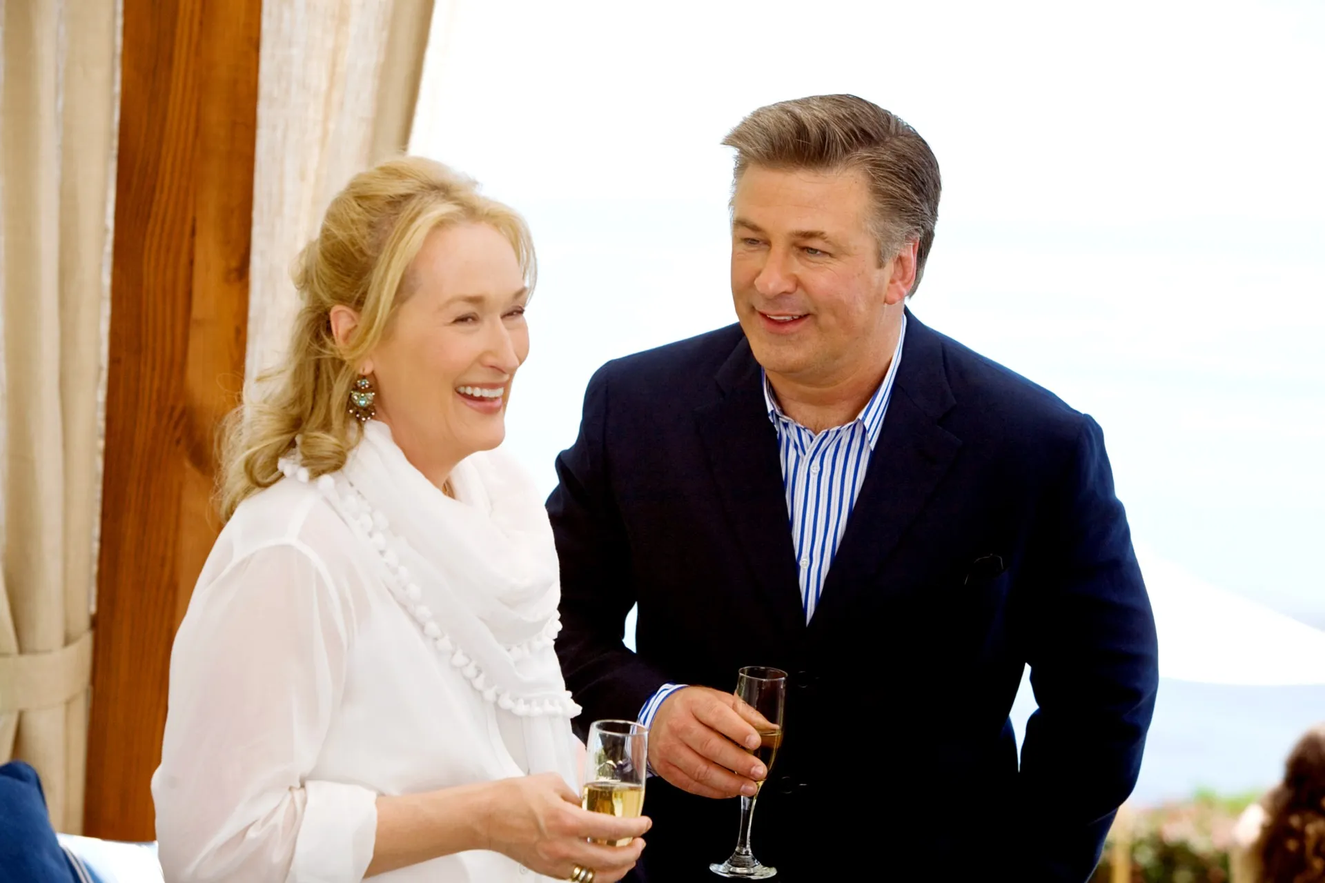 Meryl Streep and Alex Baldwin in Its Complicated