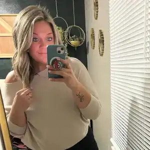 NHL Reporter Jessi Pierce and Her 3 Children Killed in Minnesota House Fire: Everything to Know