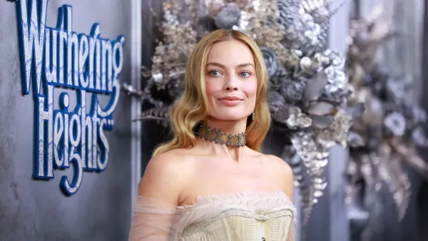 SYDNEY, AUSTRALIA - FEBRUARY 12: Margot Robbie attends the "Wuthering Heights" Australian Premiere at State Theatre on February 12, 2026 in Sydney, Australia. (Photo by Hanna Lassen/Getty Images)