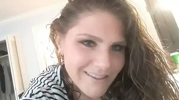 Mother Stabbed to Death by Apparent Stranger at Virginia Bus Stop, Police Confirm