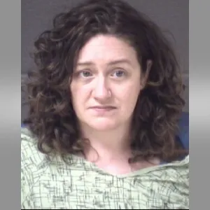Mother Stabbed 10-Month-Old Baby to Death, Chased Man Down Driveway With 'Fixed Blade Knife'
