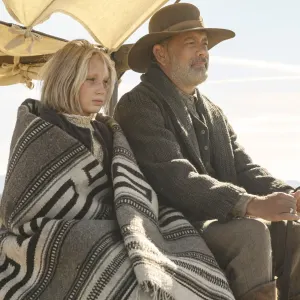 Helena Zengel and Tom Hanks in News of the World