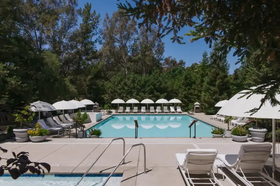 resort pool hot stuff