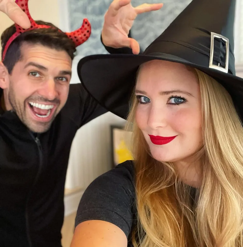 Who Is Sarah J Maas&rsquo; Husband? How She and Josh Wasserman Met and More