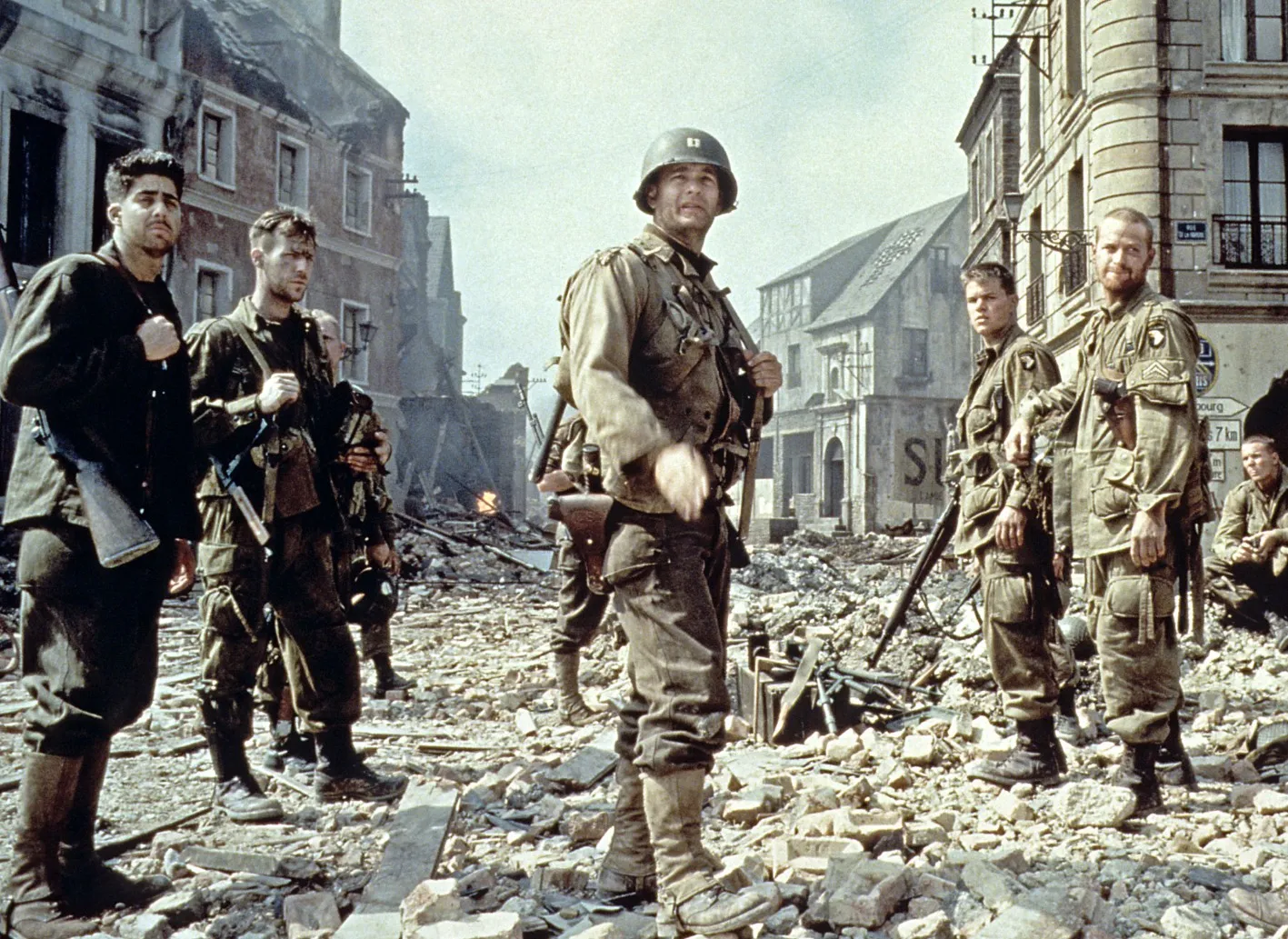 Adam Goldberg, Demitri Goritsas, Tom Hanks, Matt Damon and Maximilian Martini in Saving Private Ryan