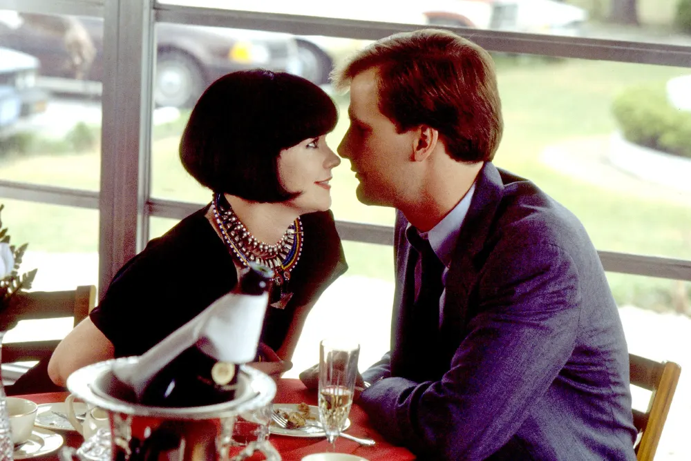 Melanie Griffith and Jeff Daniels in Something Wild