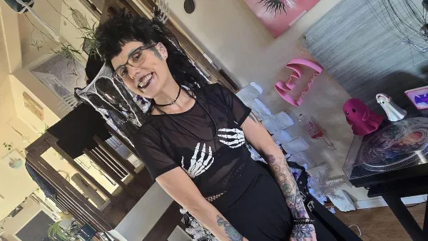 Wyoming Teen Arrested After Allegedly Shooting Mother in Back of Head Following Fight Over Tablet