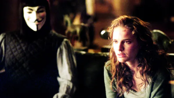 Hugo Weaving and Natalie Portman in V for Vendetta