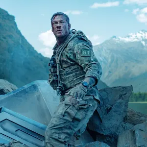 Alan Ritchson in War Machine
