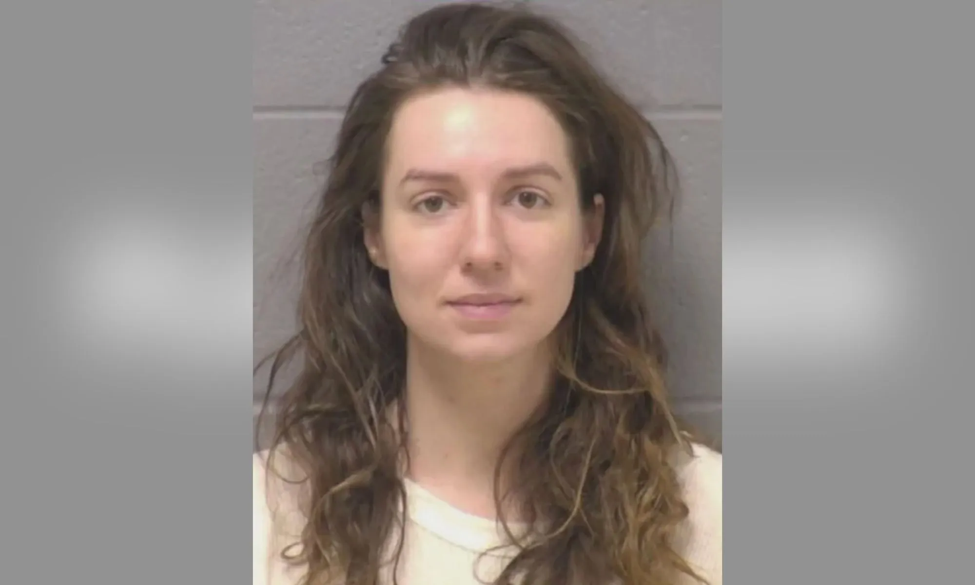 Woman Gave Father of Her Children a Massage Before She Killed Him and His Parents