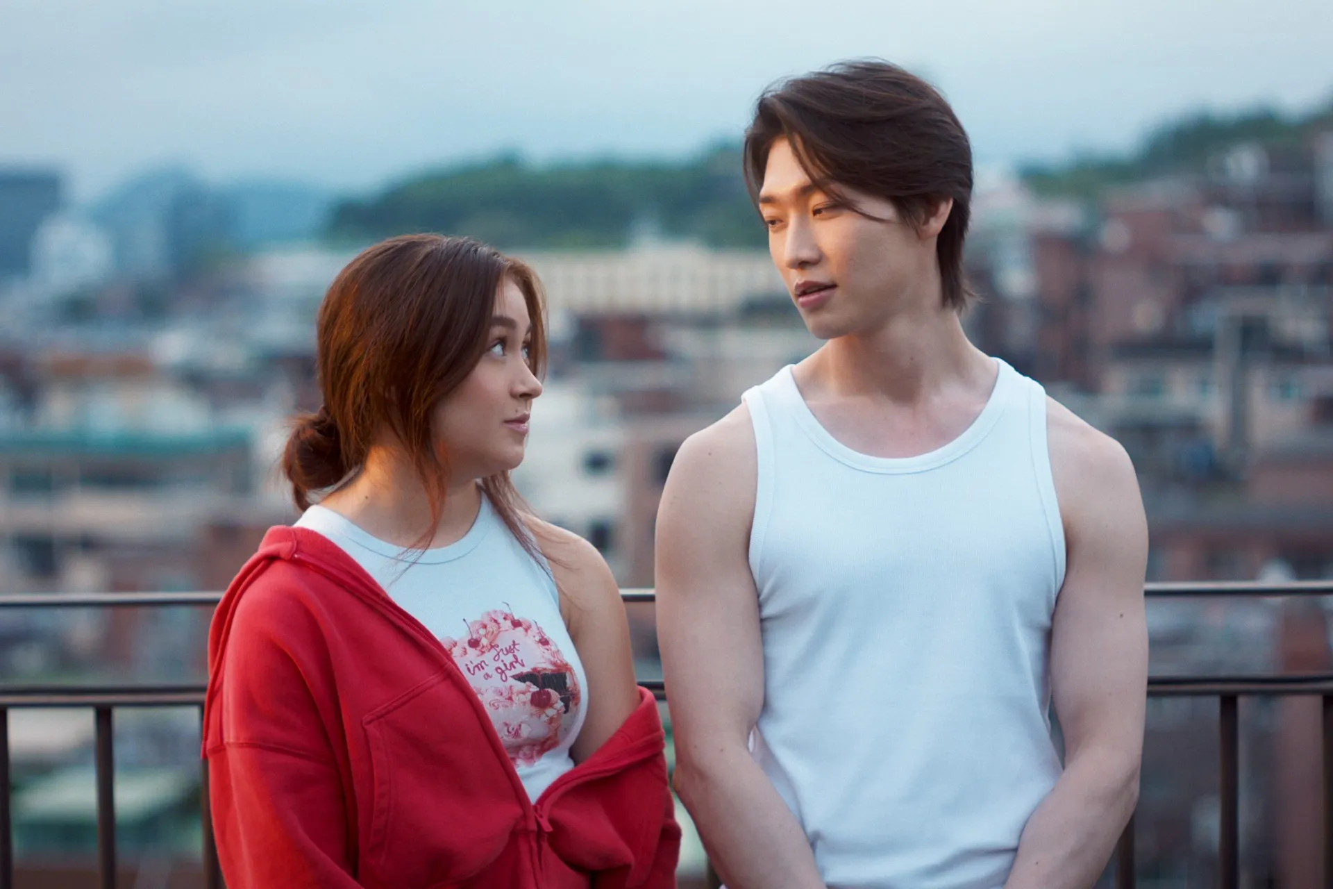 Anna Cathcart and Sang Heon Lee in XO Kitty season 3