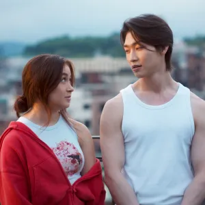 Anna Cathcart and Sang Heon Lee in XO Kitty season 3