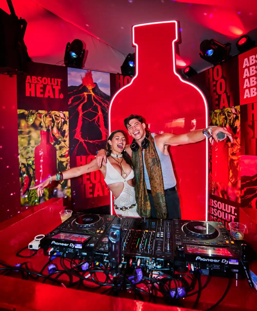 Love Is Blind Giannina Milady Gibelli Defends Her Long Engagement to Blake Horstmann