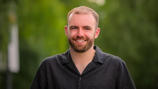 Connor-Love_on_the_Spectrum_U.S._n_S4_E7_00_51_17_23_R