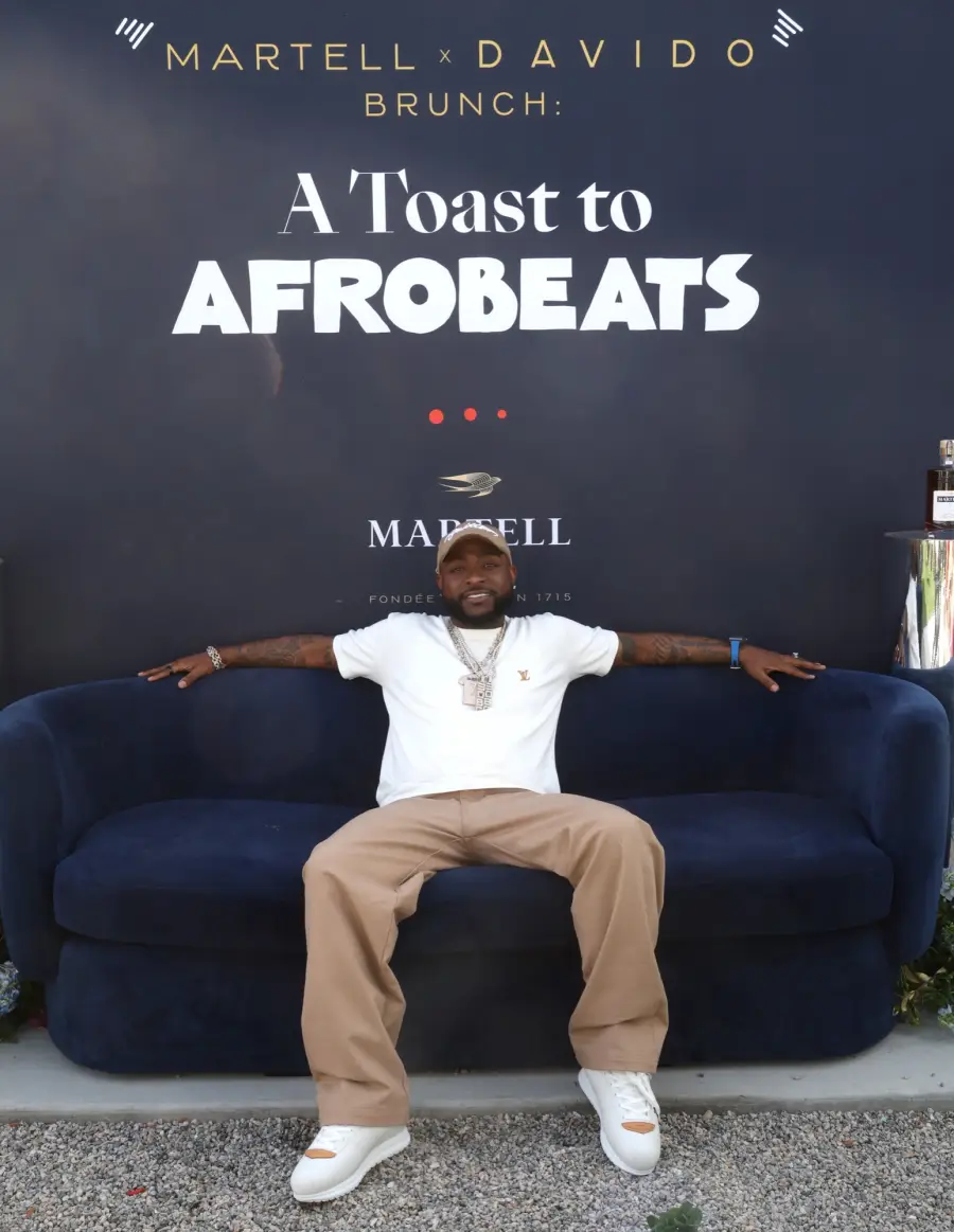 Davido Martell Hot Pics.JPG